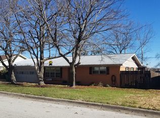 1503 S Cliff St, Decatur, TX 76234
