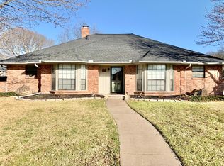117 Redman Ln, Waxahachie, TX 75165