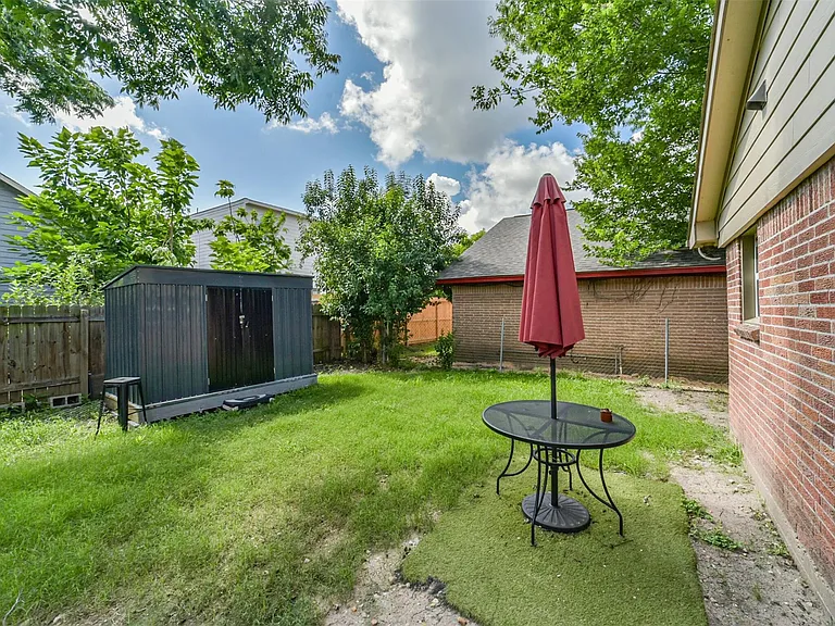 3700 Stassen St — Photo 27