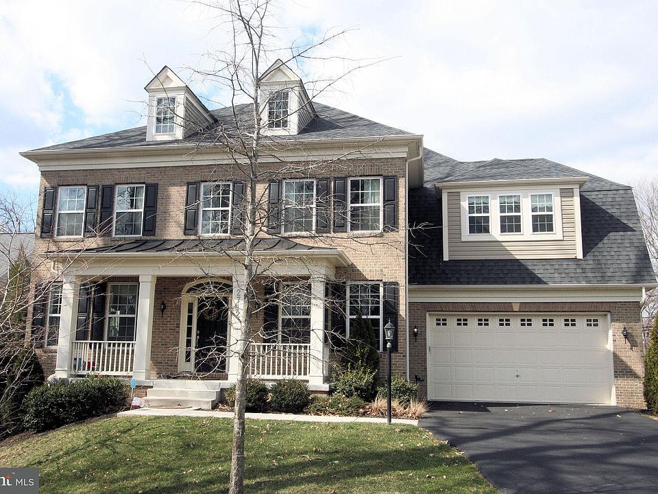 1st image of 2712 Pioneer Ln