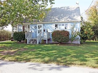 129 Nehantic Trl, Old Saybrook, CT 06475