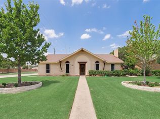 2425 Homestead Pl, Garland, TX 75044