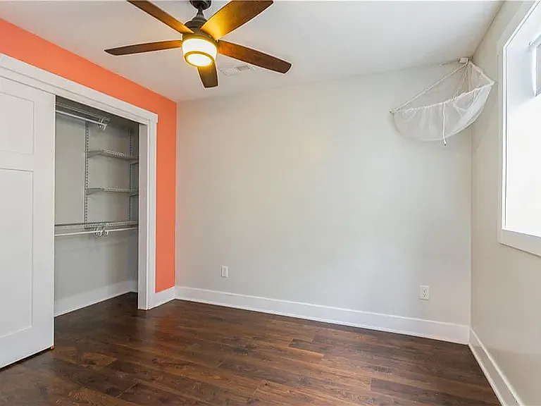 500 W 18th Pl — Photo 12