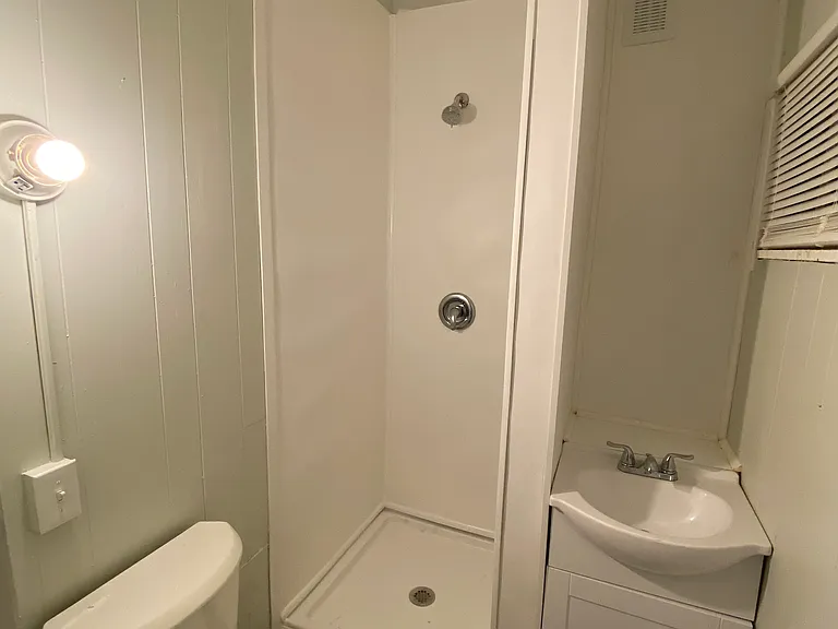 506 Maple St #1A — Photo 5