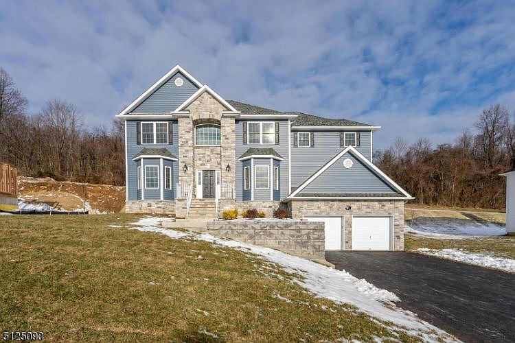 1st image of 28 Mountain View Rd