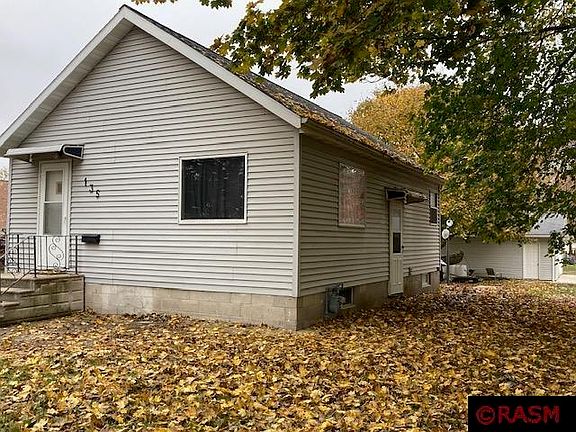 2nd image of 135 4th Ave NE
