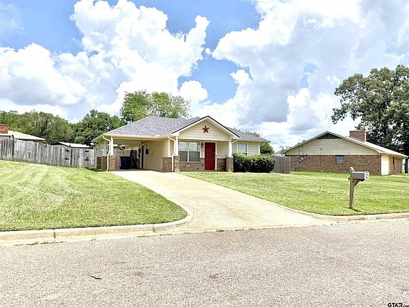 2nd image of 308 Park Ln