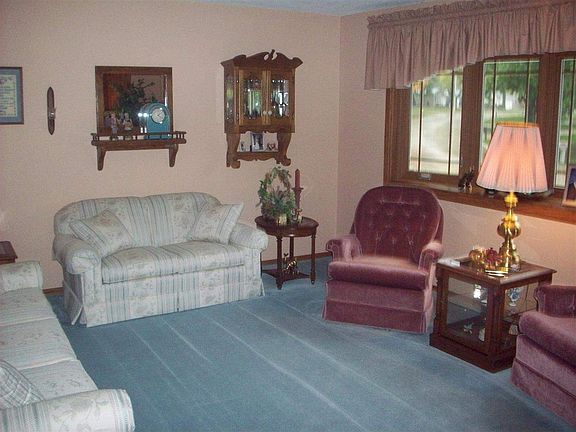3rd image of 206 Maryhill Dr