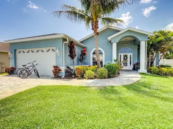 7832 Amber Ct, Seminole, FL 33772