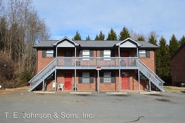 2nd image of 2570 Green Oaks Ct APT E