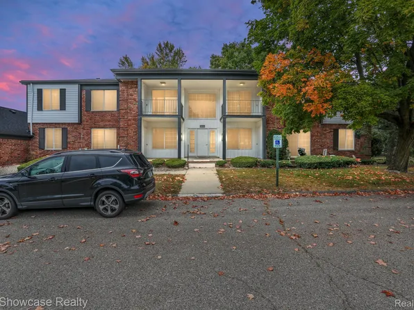 30606 Squires Trl #369, Farmington, MI 48334