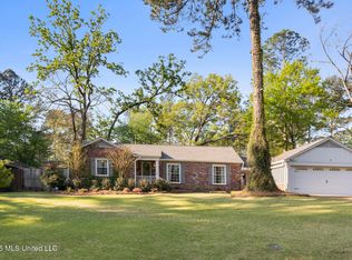 147 Highland Cir, Jackson, MS 39211