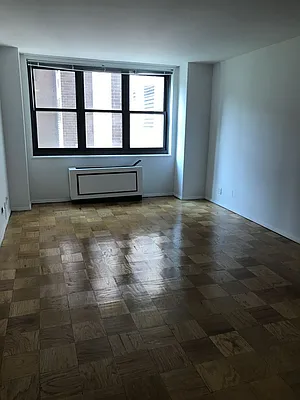 Rented by Carlyle Property Management | media 19