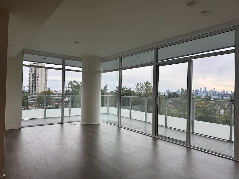 200 Klahanie Ct #704 — Photo 4