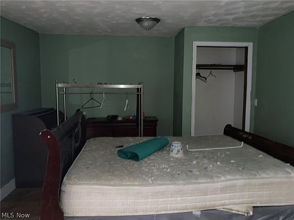 5th image of 3690 Pearl St