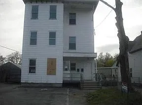Building Photo 3