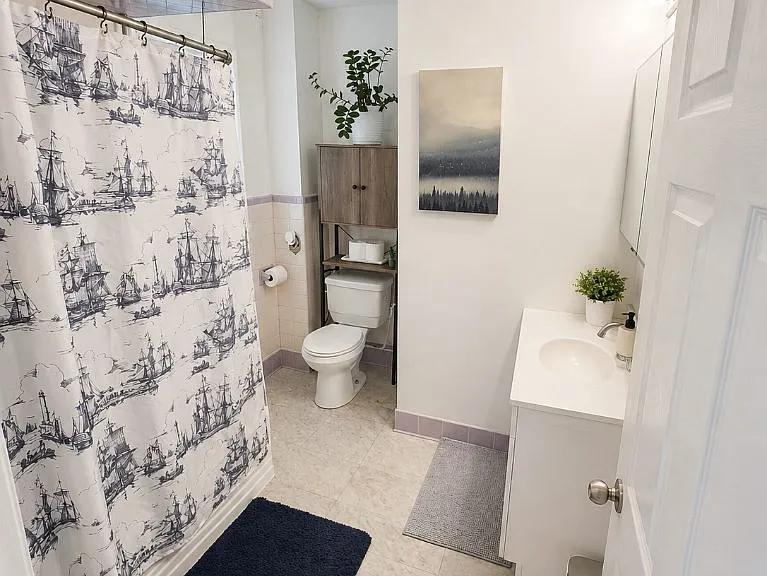 35 Jefferson St #2 — Photo 5