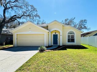 2612 Wrencrest Cir, Valrico, FL 33596