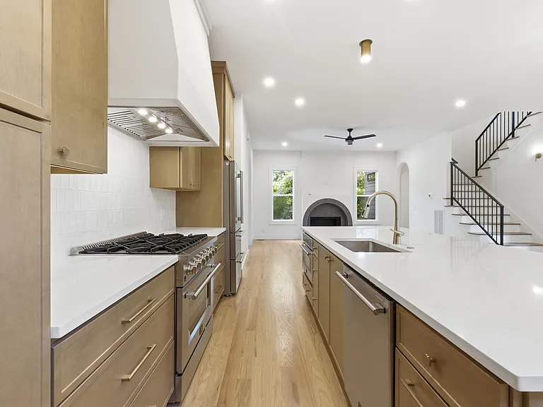 1703A Jeans Ct — Photo 6