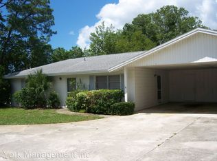 7207 Manatee St, Sarasota, FL 34243