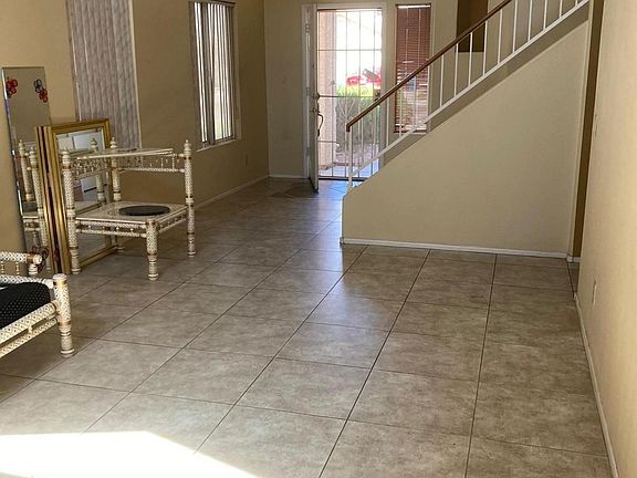 3rd image of 5011 W Kerry Ln