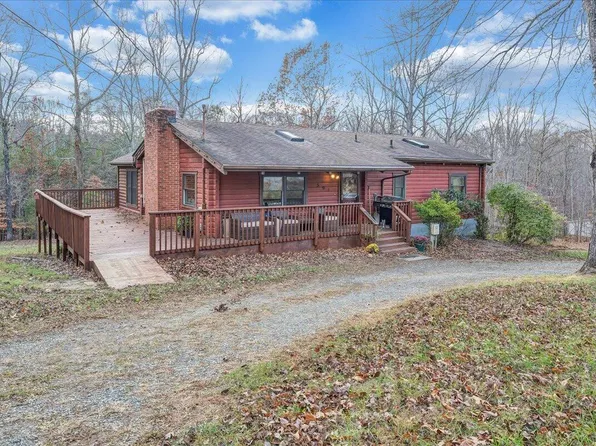 501 Spinnaker Way, Moneta, VA 24121