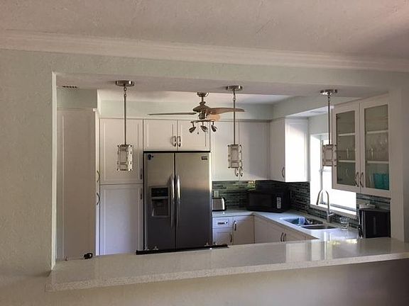 3rd image of 259 Miramar Ave