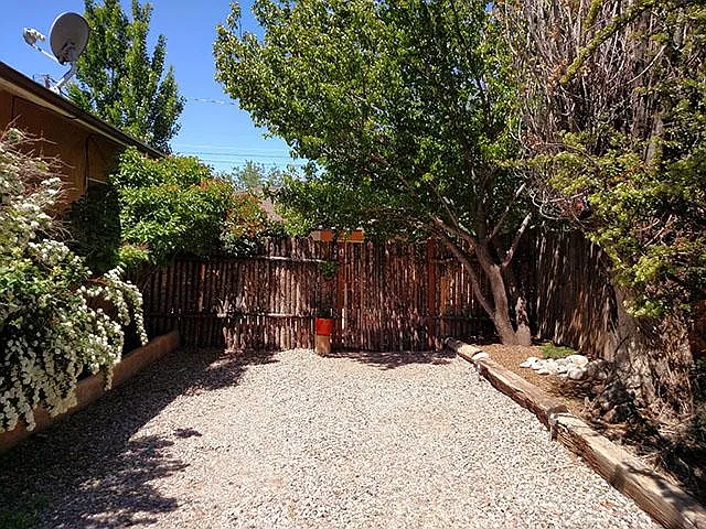 604 Salazar St #A — Photo 21