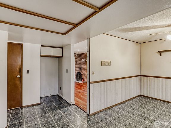 5th image of 12301 NE 141st Street