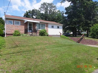 220 Bear Creek Blvd, Wilkes Barre, PA, 18702