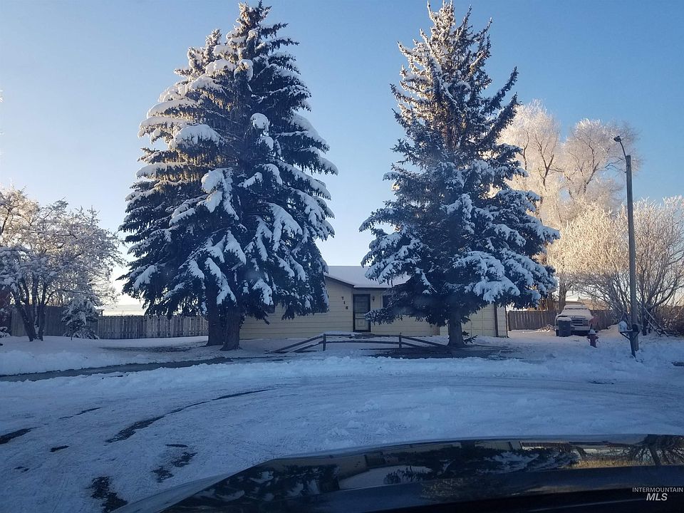 2nd image of 715 Ash St S