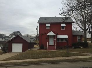 1610 N Algona St, Dubuque, IA 52001