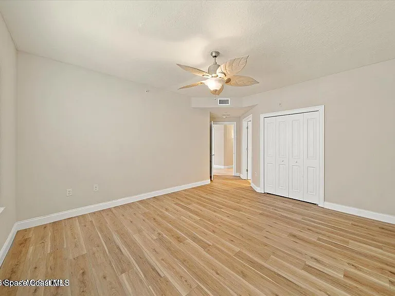 1 8th Ave #1202 — Photo 15