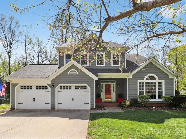 10729 Schooner Bay Ln, Charlotte, NC 28215
