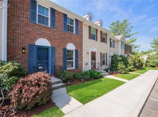 5 Cumberland Ct, Peekskill, NY 10566