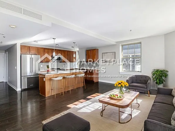 525 W Lafayette Blvd 17-apt 13E, Detroit, MI 48226