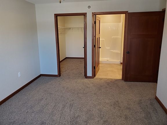 5th image of 3220 Gateway Drunit G