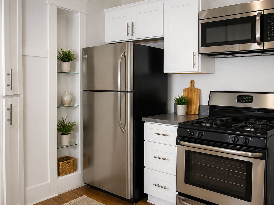 1st image of 3817 E Livingston Dr APT 9
