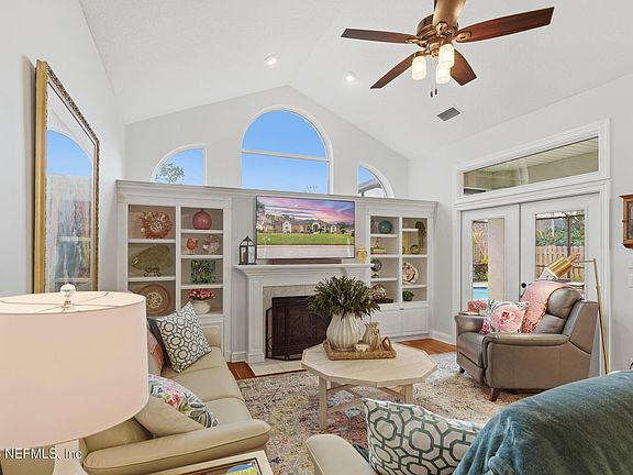 5th image of 1113 KINGSLAND Court
