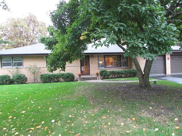 1st image of 102 Forestview Dr