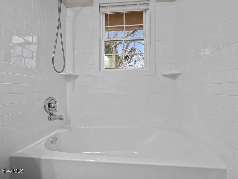 43 Sophia Dr #B — Photo 10