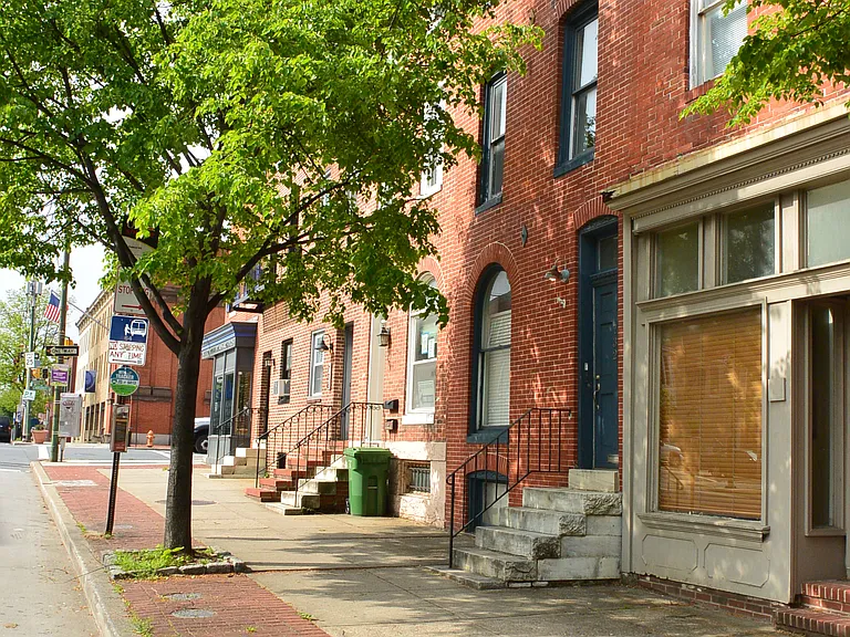 732 Light St #B — Photo 25