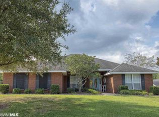 205 River Oaks Dr, Fairhope, AL 36532