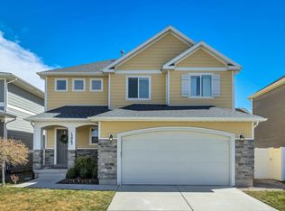 15065 S Honor Dr W, Bluffdale, UT 84065