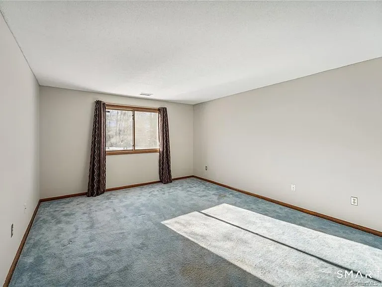 17 Oak Forest Dr #2 — Photo 21