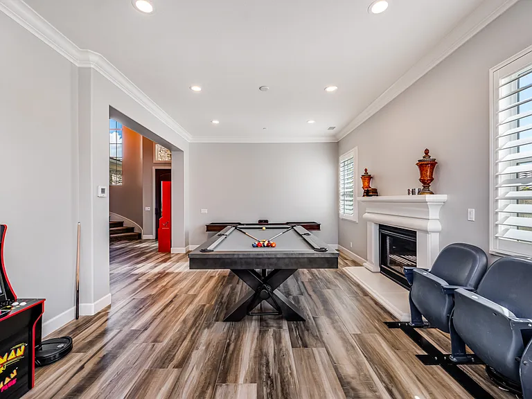 7377 Woods Ct — Photo 7