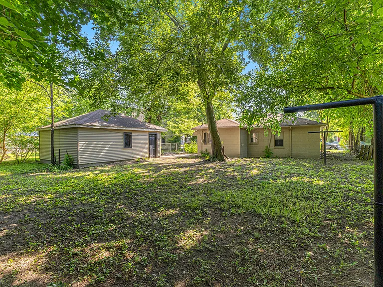 5228 Fletcher St — Photo 28