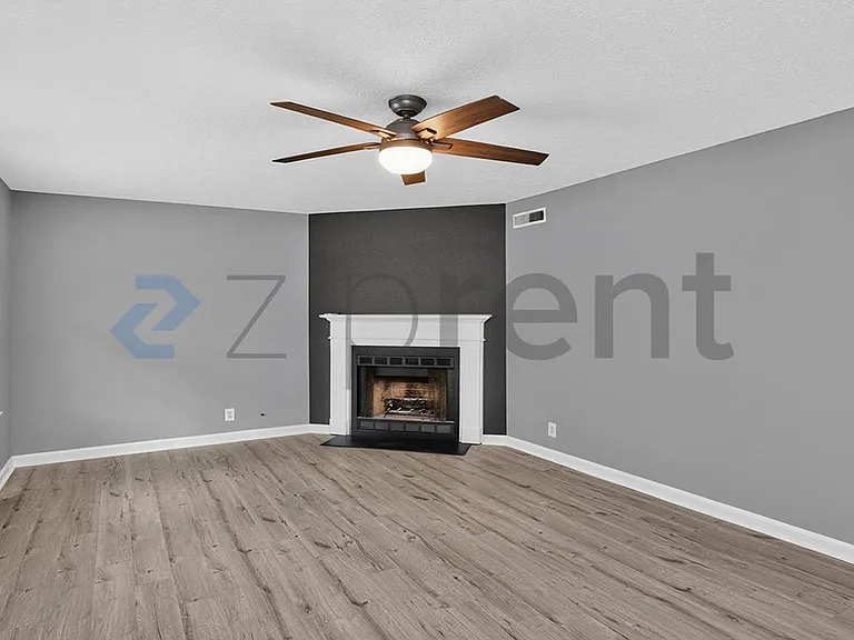 3207 Luann Dr — Photo 3