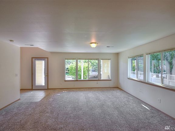 4th image of 4810 43rd Ln SE