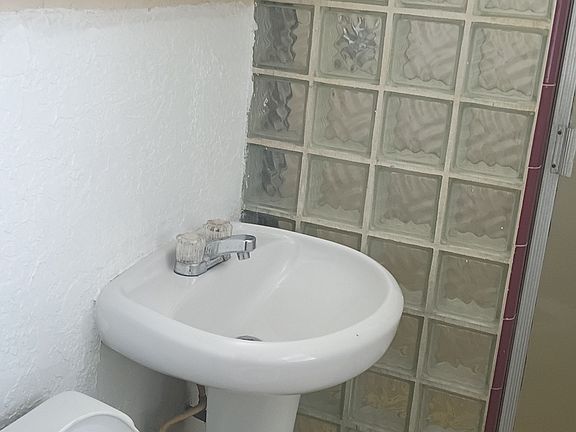 3rd image of 1501 N Ocean Blvd APT 2